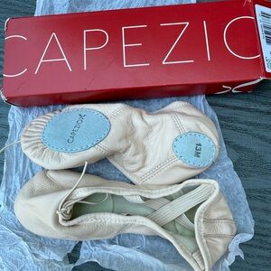 New Capezio Juliet Ballet Slipper size 13
